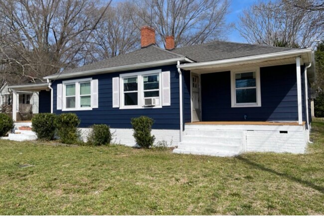 Building Photo - 1107 Ln St