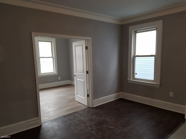 Building Photo - 2 br, 1.5 bath  - 55 Stockman Pl Apt 2R