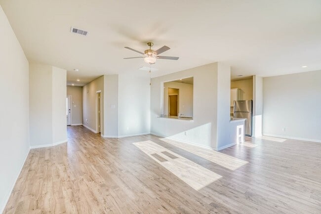 Building Photo - 8202 Blooming Meadow Ln