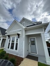 Building Photo - 3605 Meadow Vista Ln