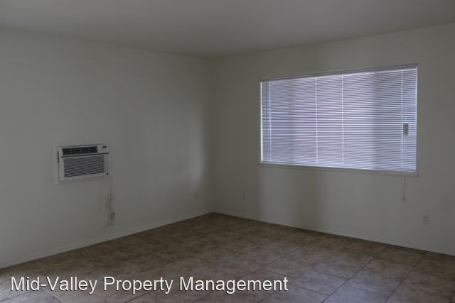 Building Photo - 2 br, 1 bath House - 33039 Road 159, #4