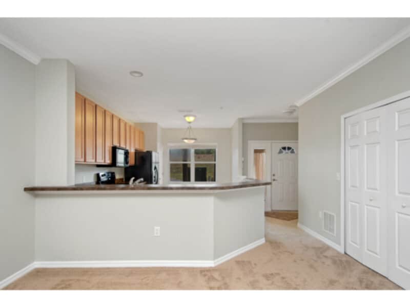 Foto principal - 5948 W Poplar Springs Cir