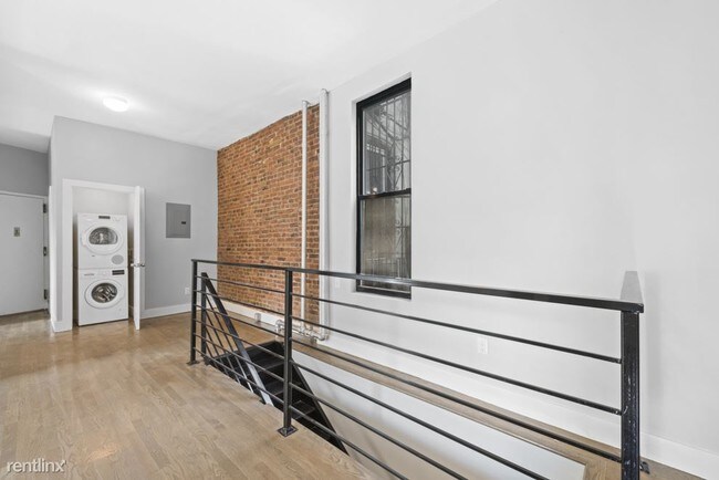 Foto del edificio - 283 6th Ave