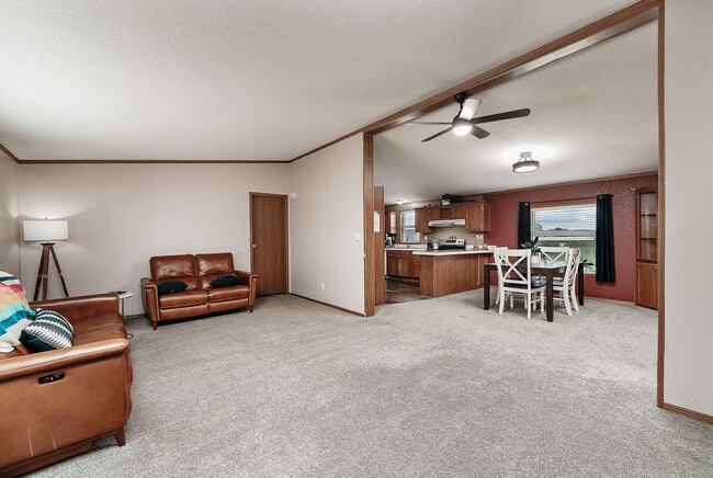 Building Photo - 2930 Shale Rock Dr