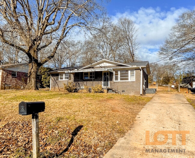 Building Photo - 323 Welcome Ave