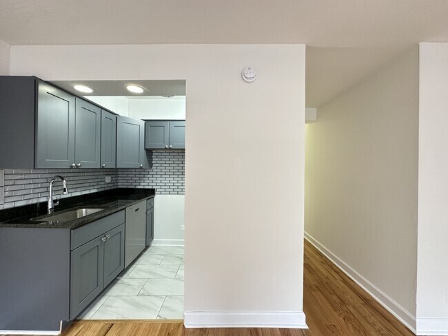 Foto del edificio - 6830 N Sheridan Rd