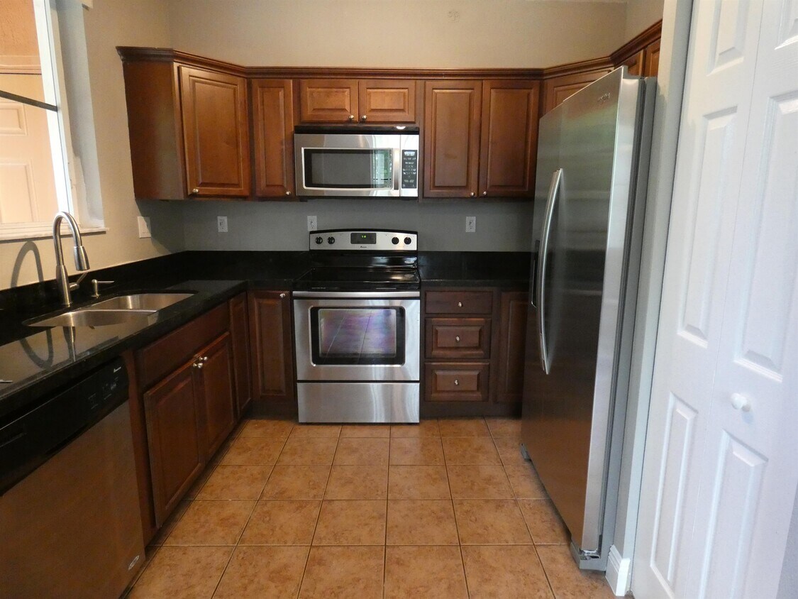 Primary Photo - 17343 NW 7th Ave