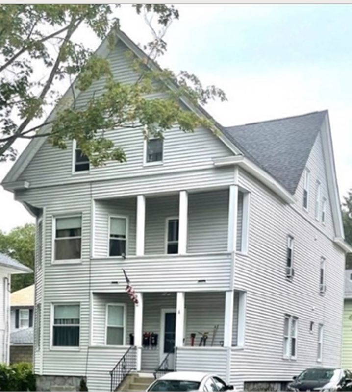 Primary Photo - 8 Manor St