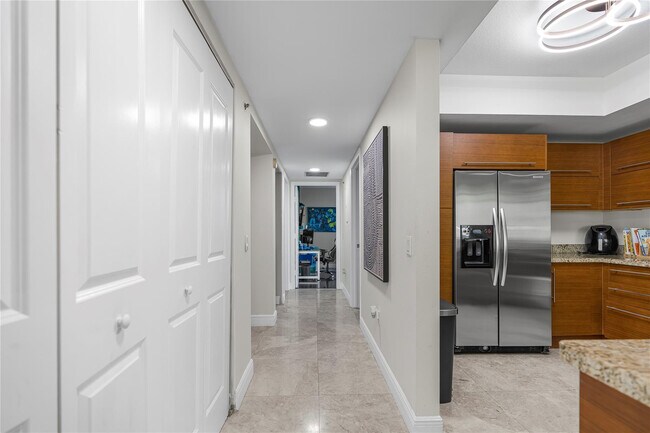 Foto del edificio - 2641 N Flamingo Rd