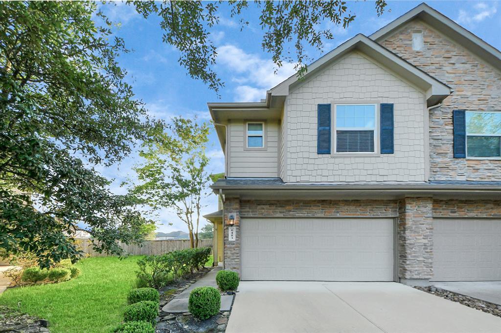 Foto principal - 6483 Calgary Woods Ln