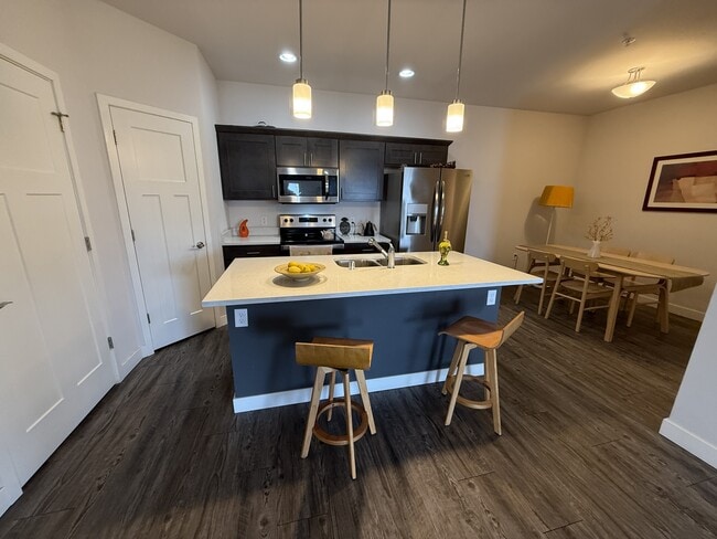 Building Photo - 5509 Prairie Pl Dr