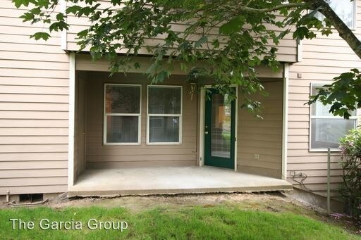 Building Photo - 6000 SW Fisher Ave