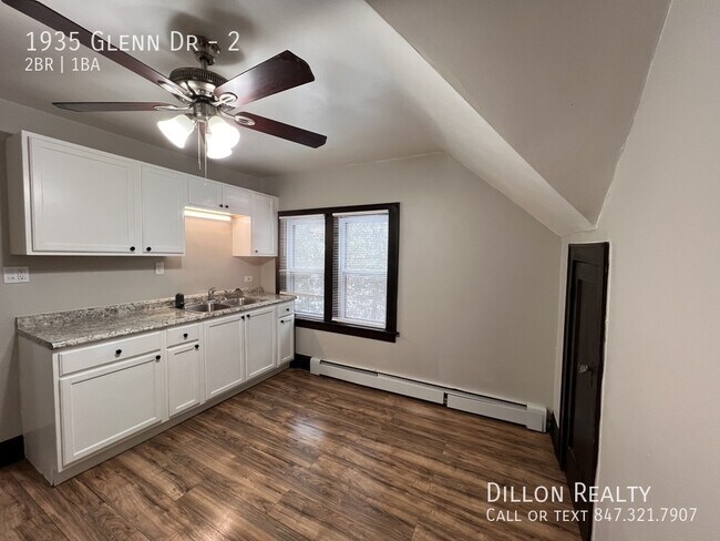 Foto del edificio - 1935 Glenn Dr