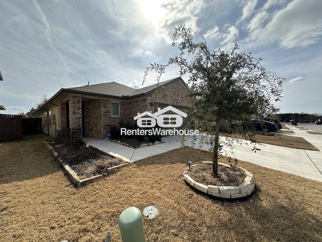 Building Photo - 513 Longmount Cv