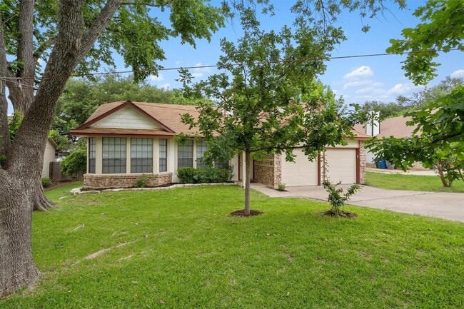 Building Photo - 1708 Woodwind Ln