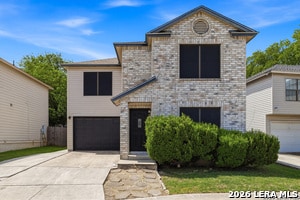 Building Photo - 151 McLennan Oak