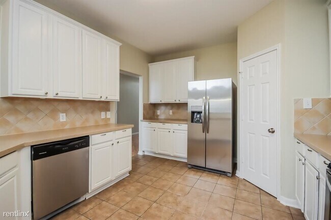Building Photo - 4 br, 2.5 bath House - 9411 Mustang Park Ct