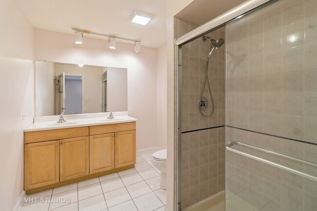 Building Photo - 1108 Castilian Ct
