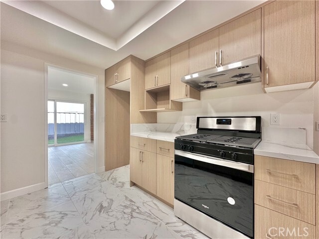 Building Photo - 912 Plaza Escondido