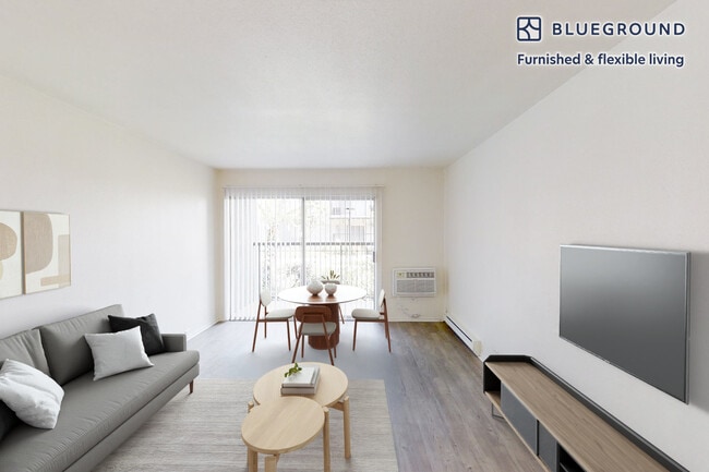 Building Photo - 333 1st St