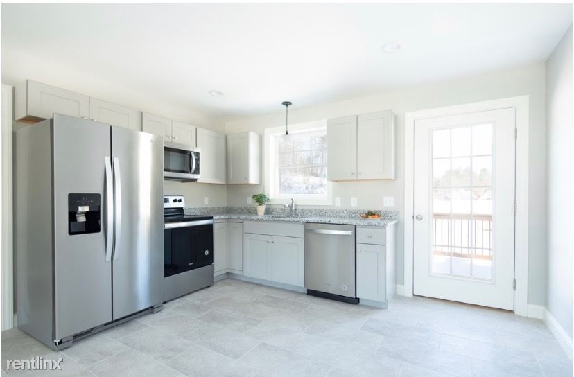 Foto principal - 2 br, 1.5 bath Townhome - 5 Anglers Road