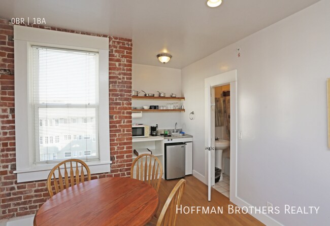 Building Photo - 1305 Ocean Front Walk Venice, CA 90291