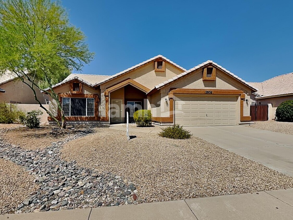 Foto principal - 2508 N 134th Ave