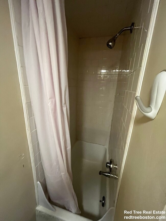 Building Photo - 90 Myrtle St