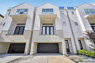 Building Photo - 4104 Marina St