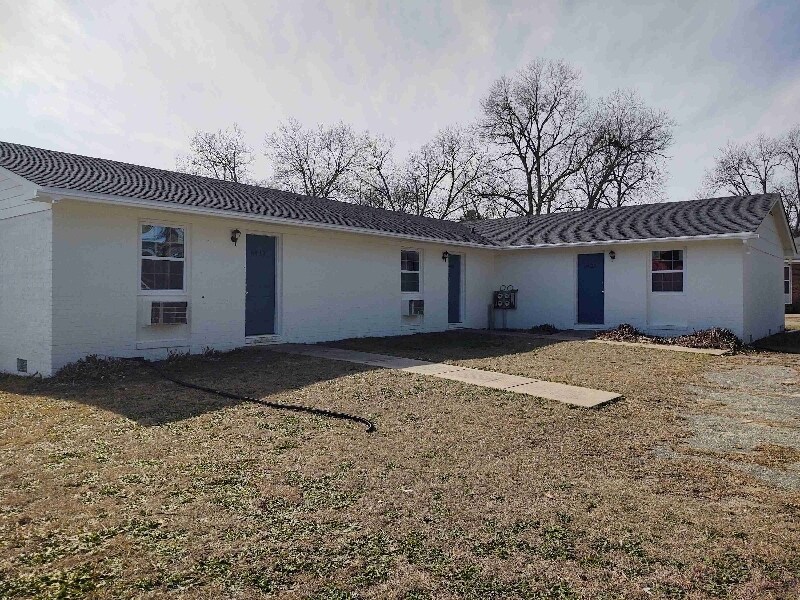 Primary Photo - 6423 Starbrook Dr