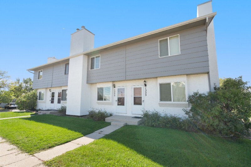 Foto principal - 1335 Soaring Eagle Dr