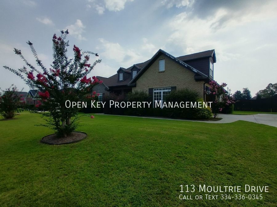 Primary Photo - Elegant and Spacious 5 Bed 4 Bath Home on ...
