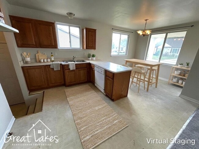 Building Photo - Lovely 3 Bedroom 1 Bathroom now available for rent!