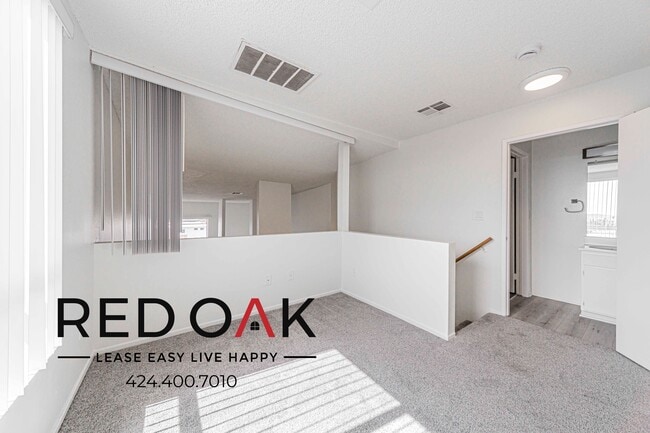 Building Photo - 8309 Cedros Ave