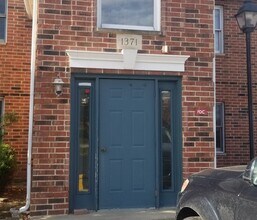 Building Photo - 1371 Cunat Ct