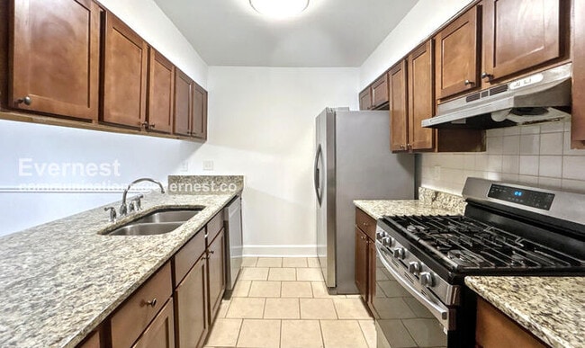 Foto del edificio - 6387 E Windsor Ln