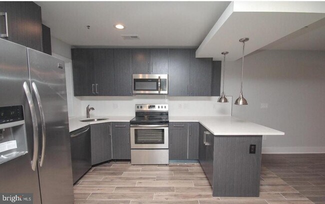 Foto del edificio - 2562 Frankford Ave
