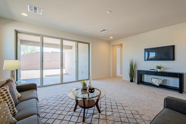 Building Photo - 5944 E Melinda Ln