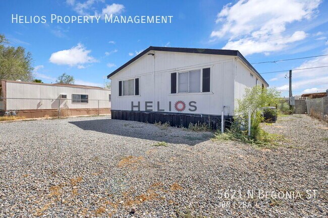 Foto del edificio - 5621 N Begonia St