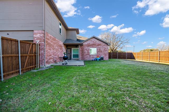 Building Photo - 2808 Pinnacle Dr