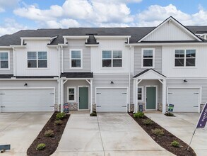 Building Photo - 1526 Yellowwood Ct