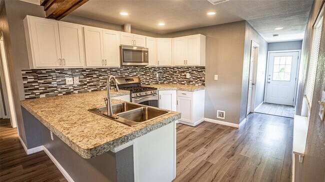 Foto del edificio - 106 W Hoopes Ave