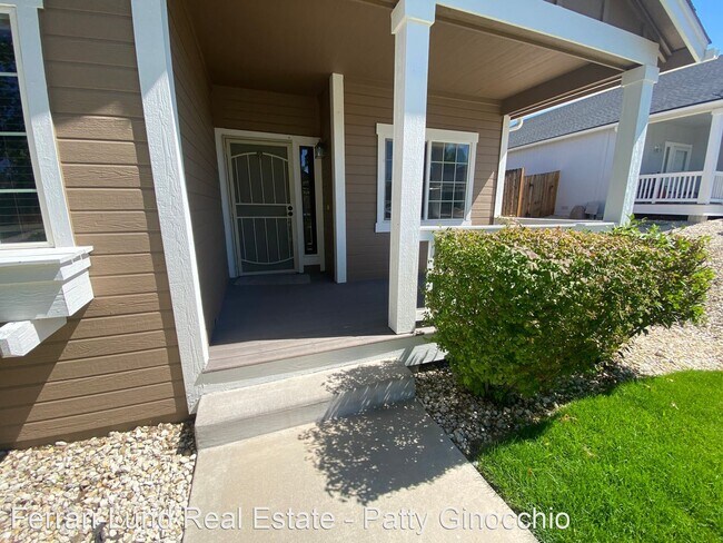 Building Photo - 4 br, 2.5 bath House - 646 Beckwourth Dr.