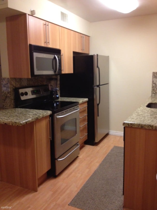 Foto del edificio - 2 br, 1 bath Condo - Tudor Manor 1125 208
