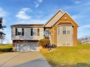 Building Photo - 8973 Julia Mdws