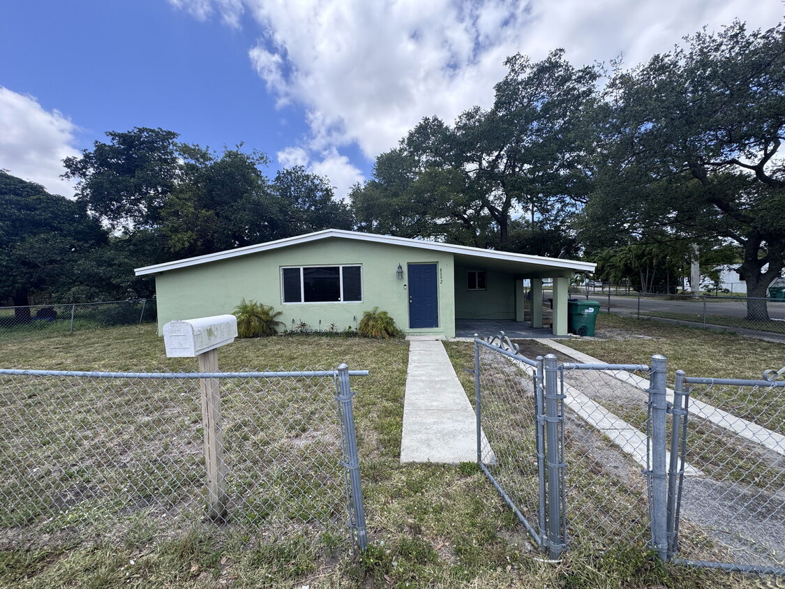 Primary Photo - 8092 NW 14th Ct