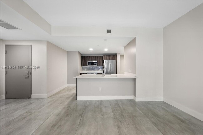 Building Photo - 488 NE 18th St