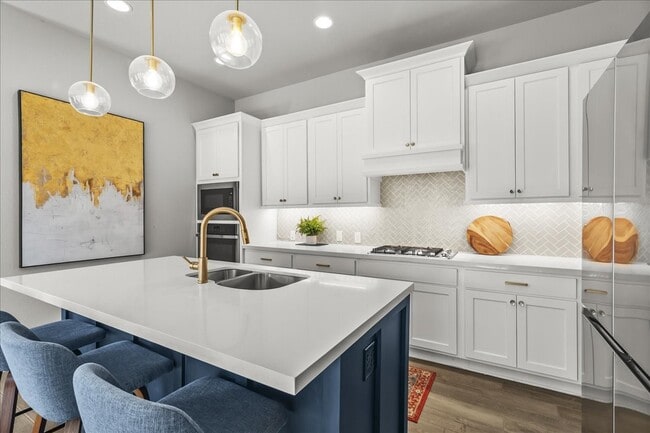 Building Photo - 4910 Morrison Dr