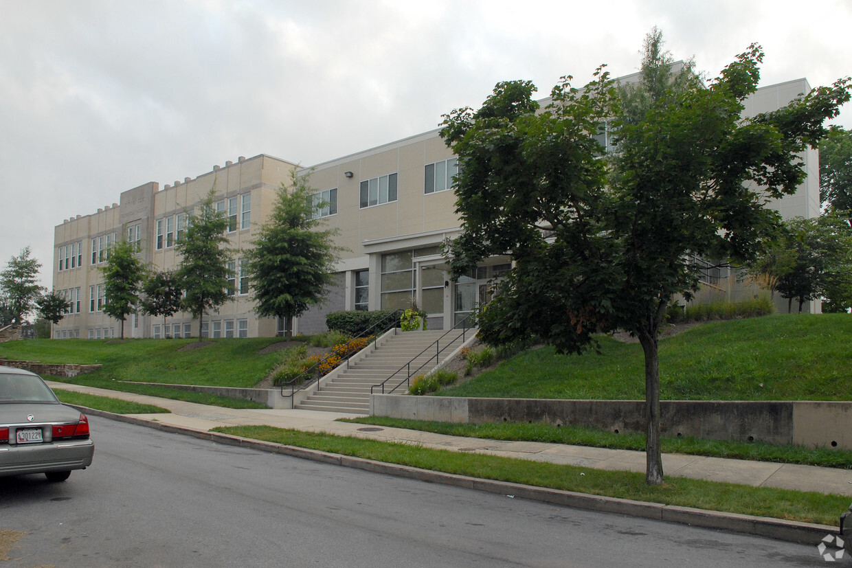 Primary Photo - Restoration Gardens