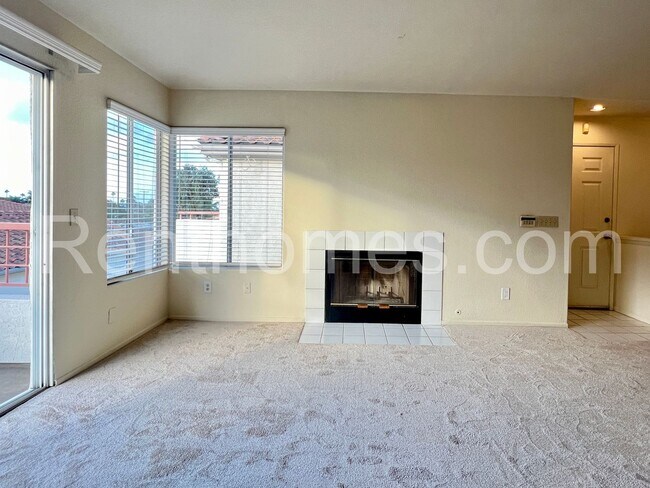 Building Photo - 350 Isthmus Way